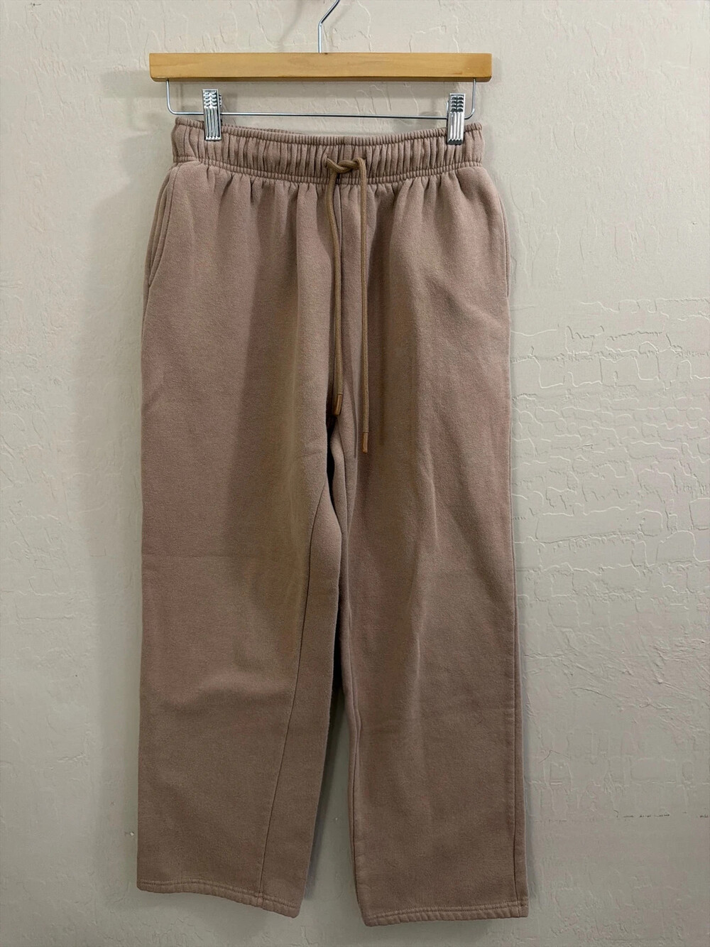 Women’s beige sweat pants, Sz S